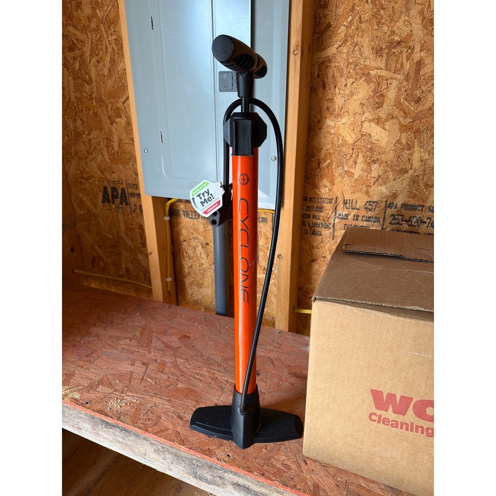 Schwinn Cyclone Floor Pump Orange Bicycle Tire Air Pump Presta Schrader Valve